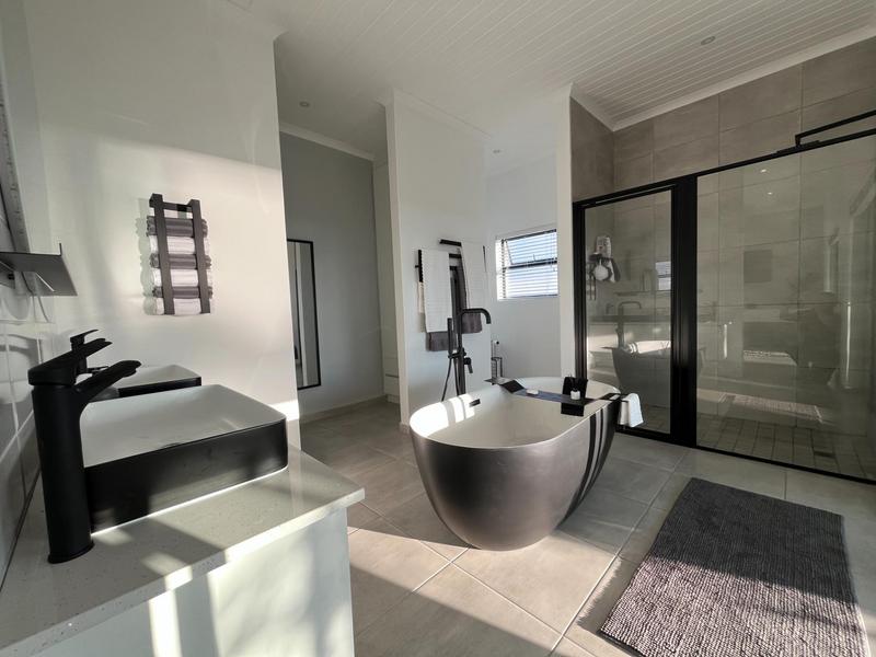 3 Bedroom Property for Sale in Laaiplek Western Cape